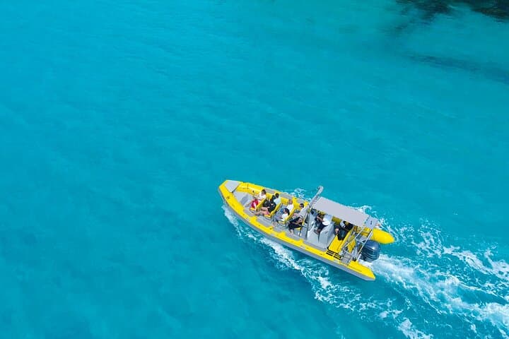 Snorkeling in the Natural Park of Mallorca by boat