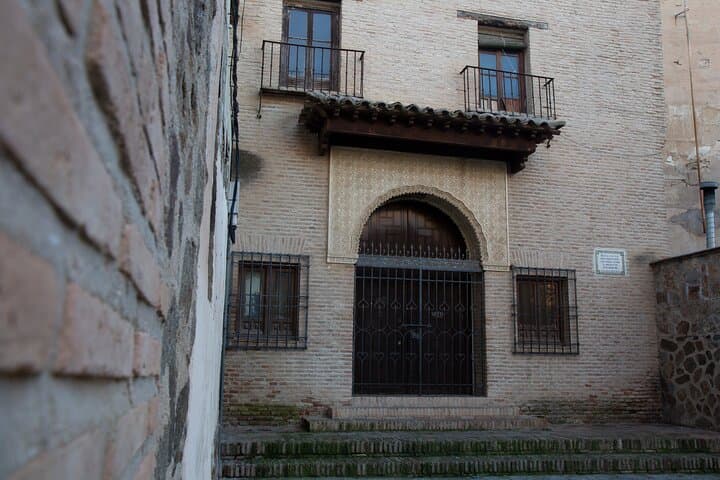 typical Toledo facade