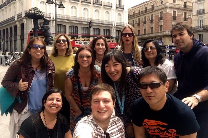 Private Half-Day Guided Tour of Madrid: 2H by private vehicle & 2H walking