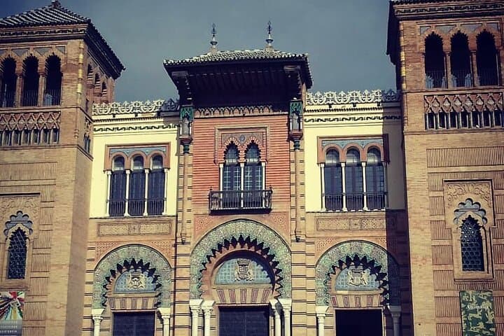 Museum of Arts and Customs/The Arts and Traditions Museum