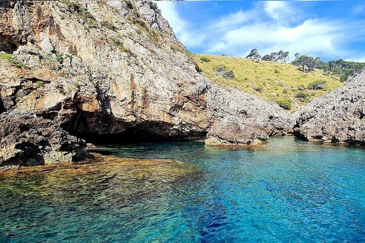 Safari Alcudia Jack Sparrow cave tour 90MIN