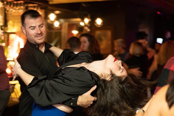 Barcelona Salsa Lovers Dance Experience