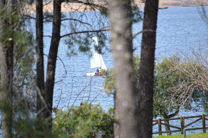 Sailing Experience in Valdecañas Reservoir