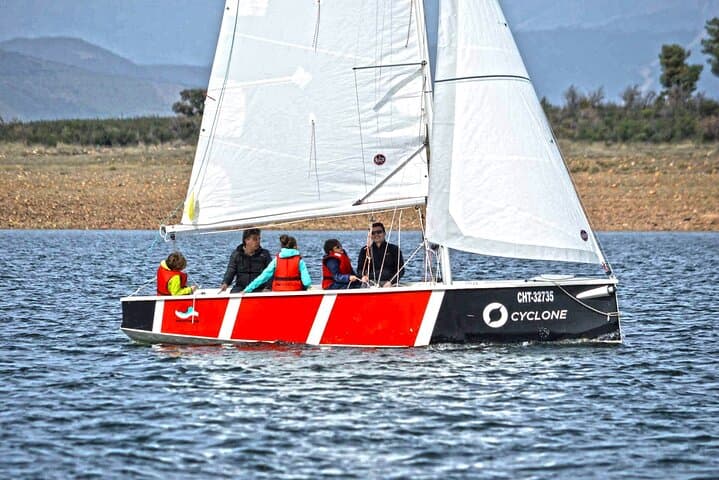 Sailing Experience in Valdecañas Reservoir