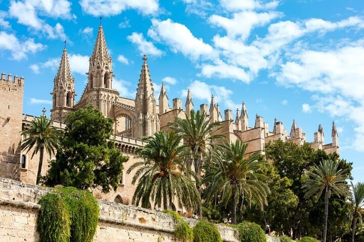 Palma tours with Cathedral and Valldemossa options