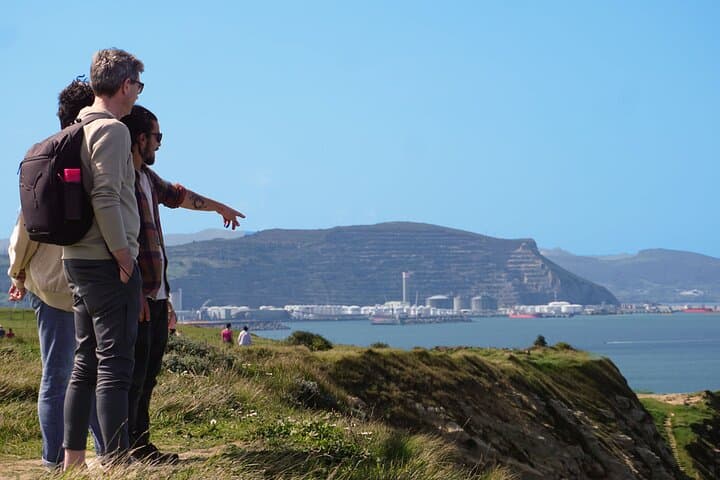 Bike tour with Pintxos & Drinks in Getxo (Scenic Bilbao Seaside)