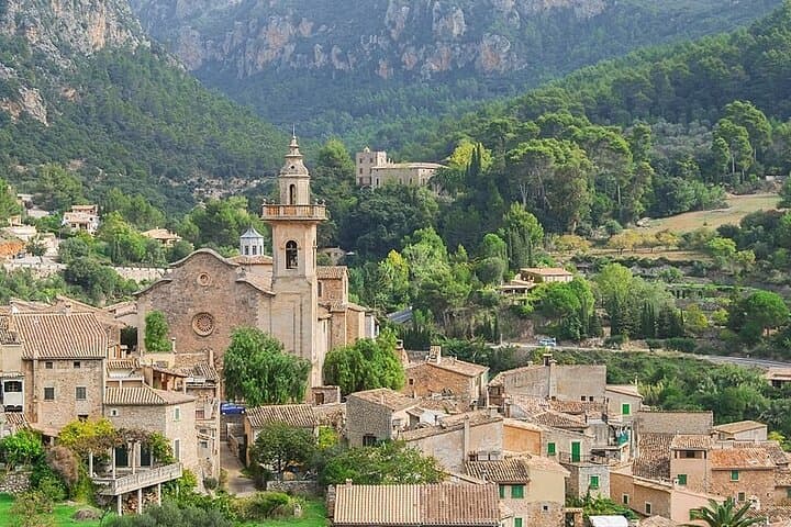 Mallorca Shore Excursion Highlights Private Tour including Valldemossa