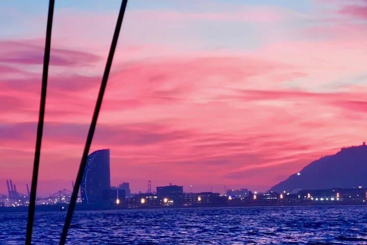 Bike and Sailing Tour in Barcelona