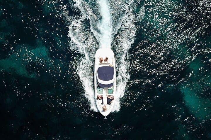 Private Charter 30ft Sports Yacht