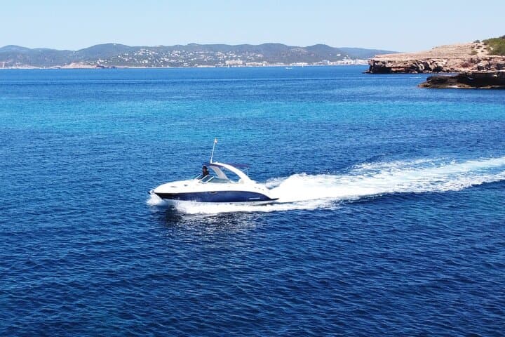 Private Charter 30ft Sports Yacht
