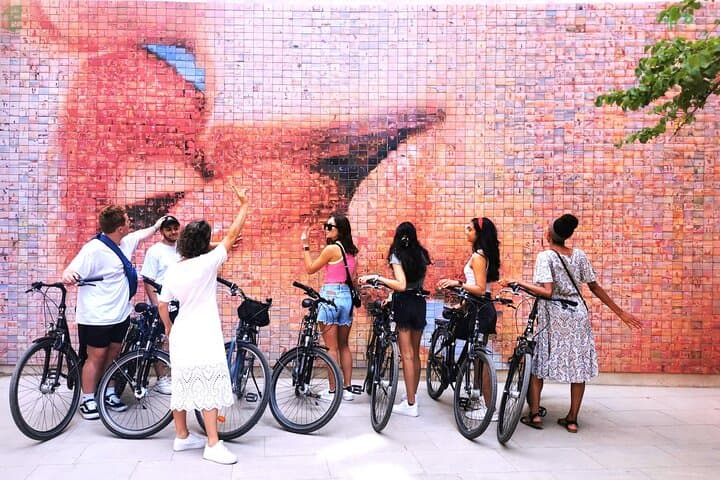 Bike and Sailing Tour in Barcelona