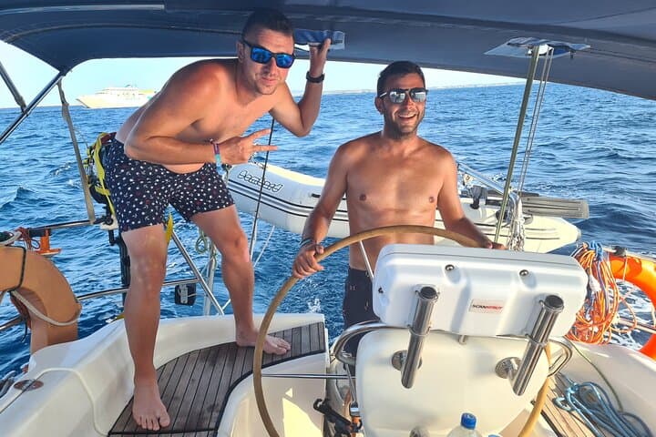 Enjoy being the skipper! - Nomad Sailing Trips