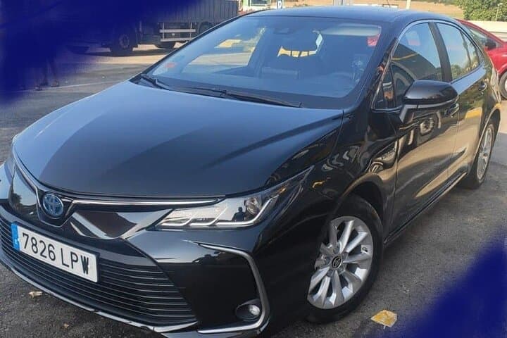 Private Transfer from Airport Barcelona to Sitges