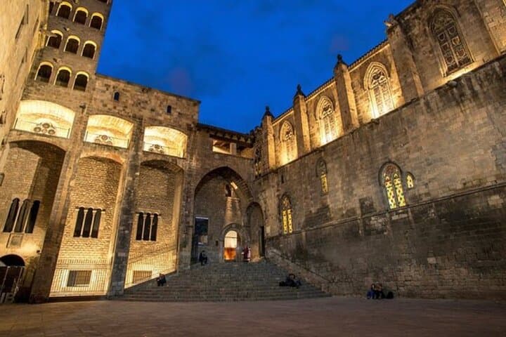 Barcelona Ghosts & Legends Tour