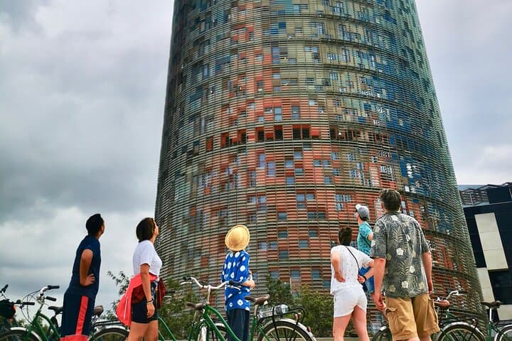 Bike and Sailing Tour in Barcelona