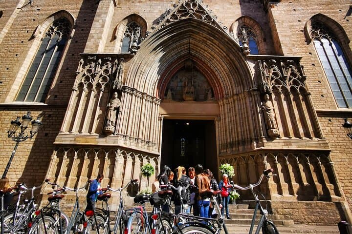 Bike and Sailing Tour in Barcelona