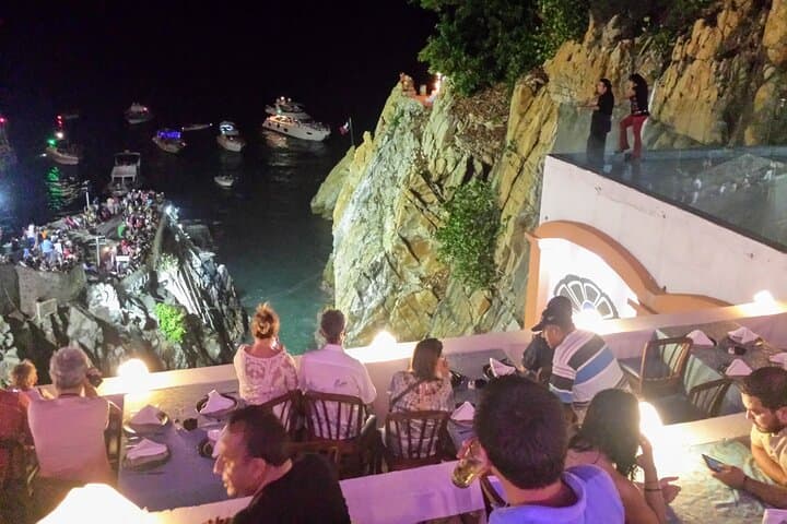 High Divers DeLuxe Three Course Dinner + Two Drinks plus SUNSET