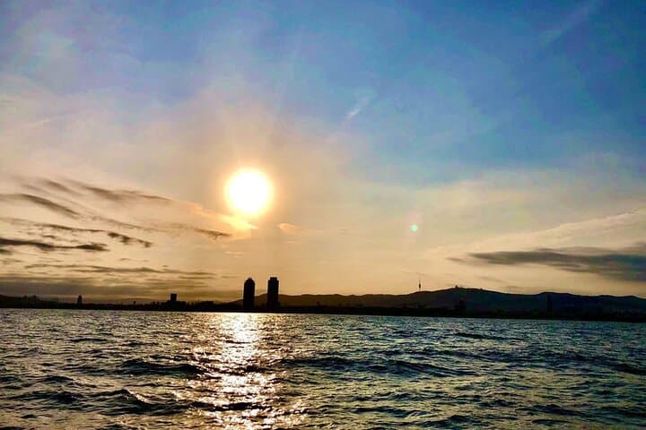 Barcelona Private Luxury Motor Yacht Sunset Cruise with Drinks