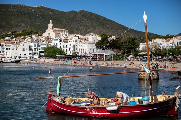 Girona, Figueres, Dalí and Cadaqués Museum from Barcelona
