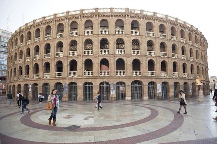 Walking Tour of Valencia with Traditional Drink Experience