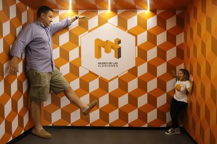 A Fantastic Visit To The Museum Of Illusions Seville