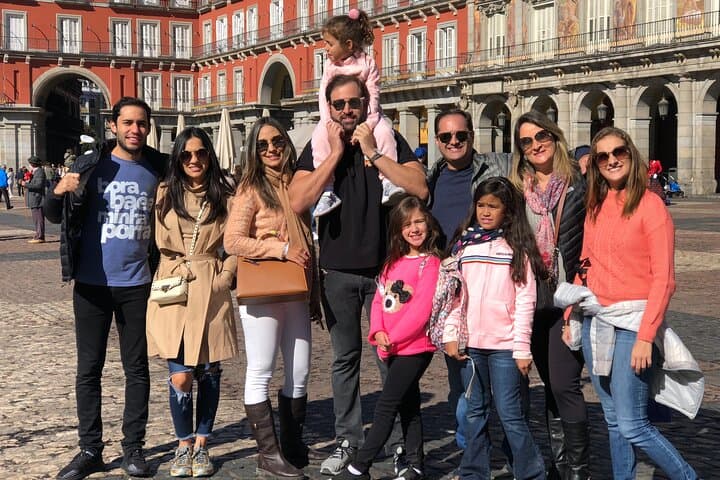 Walking tour around the center of Madrid