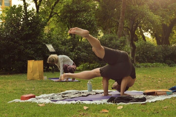 Yoga at María Luisa Park in Seville
