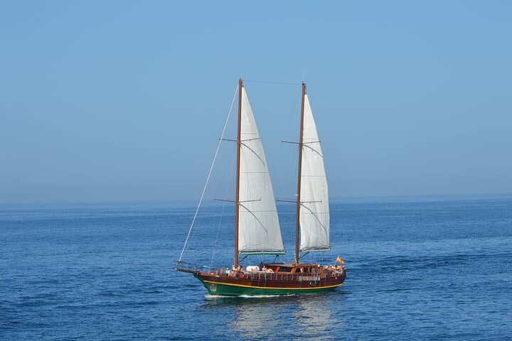 Fuerteventura: Aphrodite Exclusive Gulet with Food and Drinks