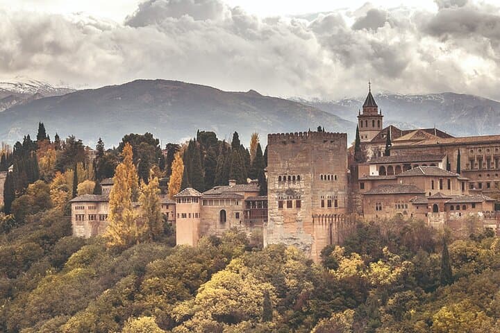Granada: Alhambra tickets and other attractions