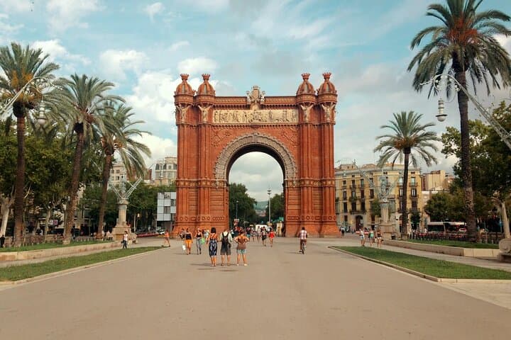 Private 4 Hours Barcelona Sightseeing Tour