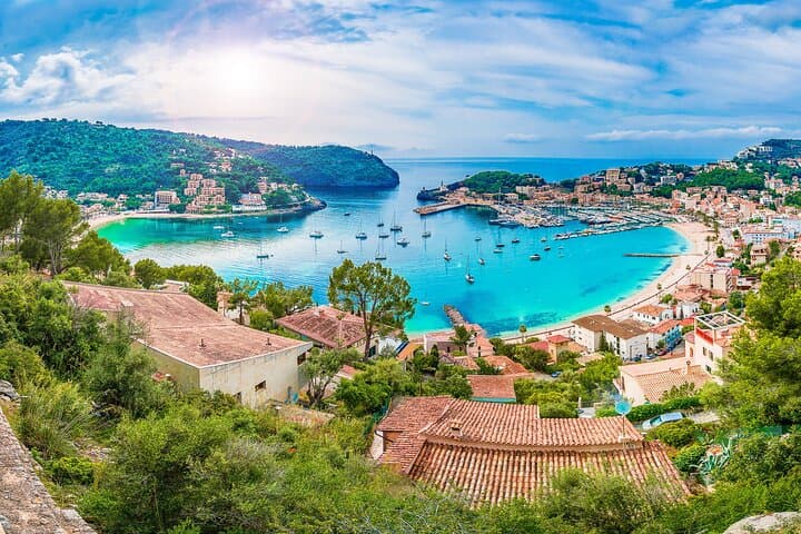Tour by Train and Tram to Soller and Port of Soller
