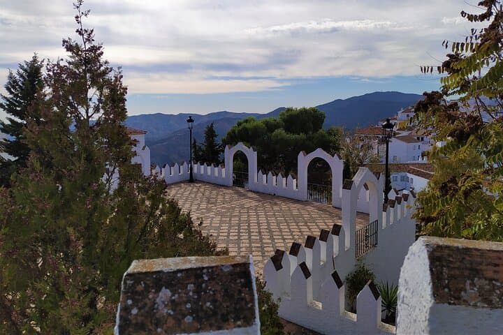 La Axarquia White Villages - Buddhist Stupa & Watchtower Tower