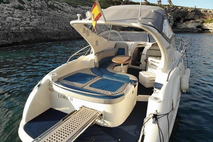 Private Tour of 4 hours at Sunset through the coves of Mallorca