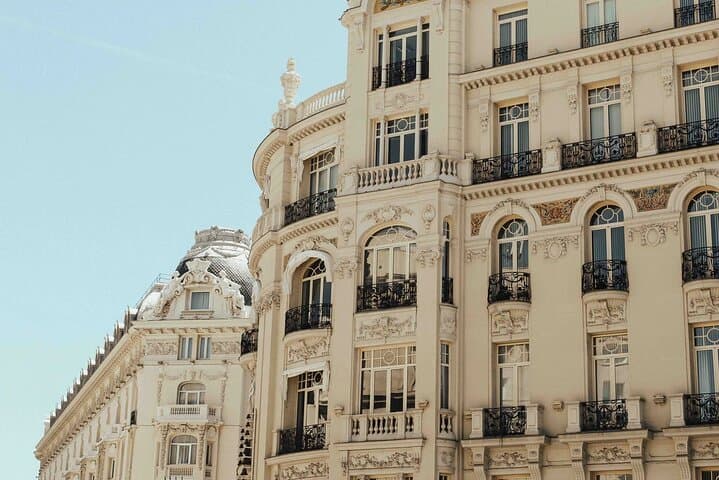 Private Tour of Madrid with chauffeur -3 hours