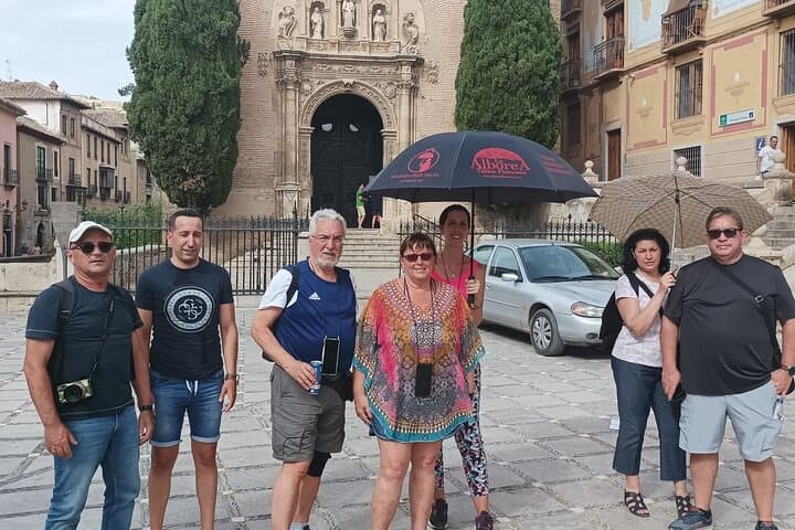 Albaicín and Sacromonte Walking Tour and Flamenco Show