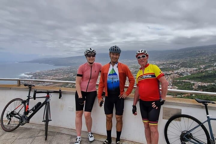 1/2 day guided roadbike tour