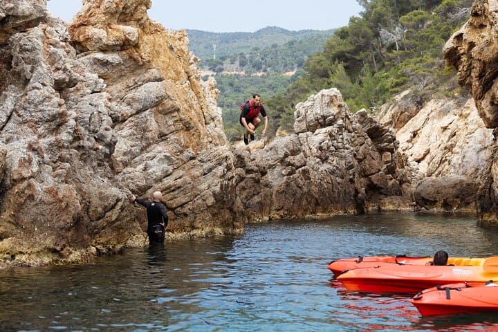 Tossa de Mar: Kayak & Snorkel Tour with Paella from Barcelona
