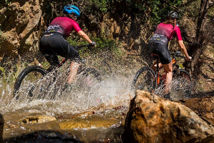Guided Tour in E-mountainbike in Empordà