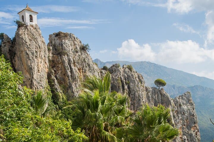 Guadalest Valley & Castle Guided Tour from Alicante