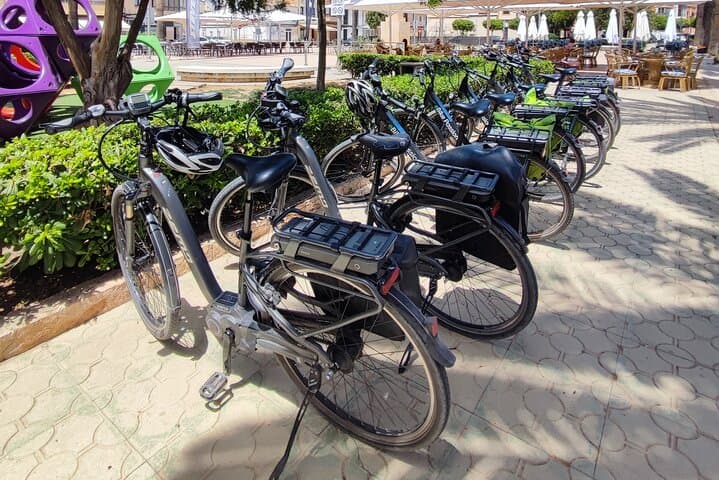 Half-day e-bike tour through the most unknown villages of Mallorca