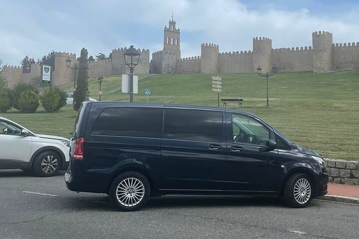 Private Shuttle Transfer from City Centre to Airport