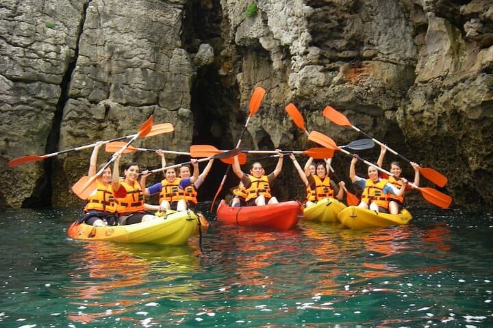 Kayak excursion through the Bay of Santander.