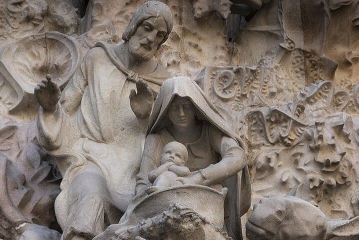 Sagrada Familia Private Tour with Priority Entrance