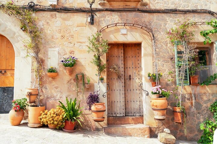 3- Days Weekend Tour in Valldemossa with Pick up