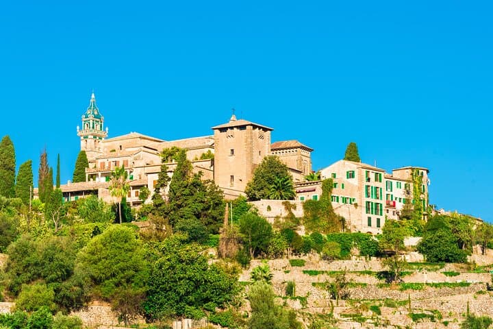 3- Days Weekend Tour in Valldemossa with Pick up