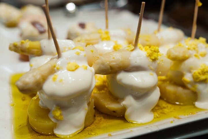 Small Group Basque Food, Pintxos and Wine Tour in San Sebastian