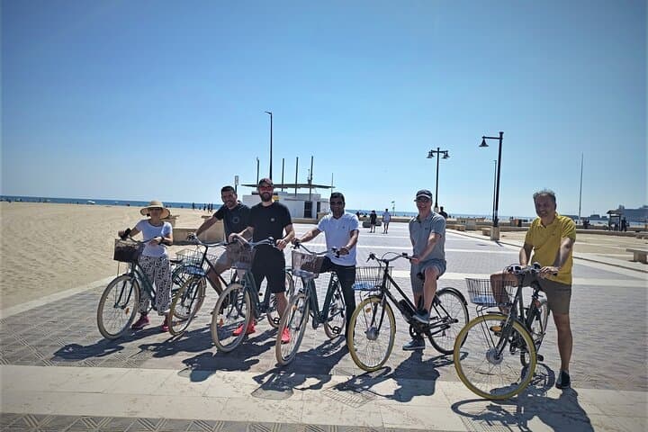 Private 3-Hour Bike Tour: Discover City Gems & Beautiful Beaches