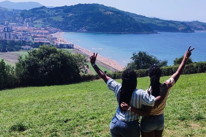 Basque Coast & Zumaia Flysch Boat Trip: Getaria & Zarautz