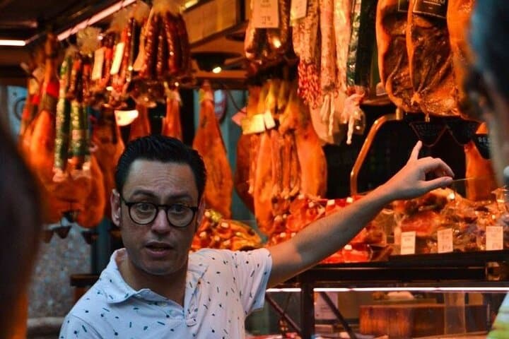 Barcelona Tapas Walking Tour: Food, Wine & History