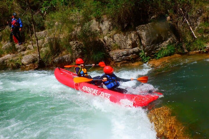 Cano-Rafting